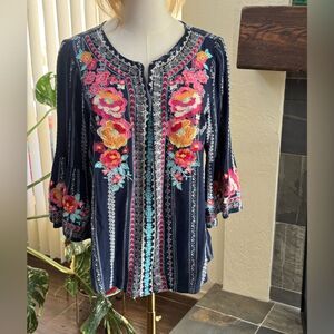 Savannah Jane Navy Blue Floral Embroidered Boho Peasant Blouse Top Size Medium